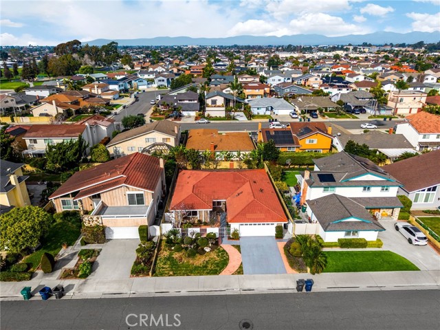 Detail Gallery Image 45 of 47 For 6781 Bridgewater, Huntington Beach,  CA 92647 - 4 Beds | 2 Baths