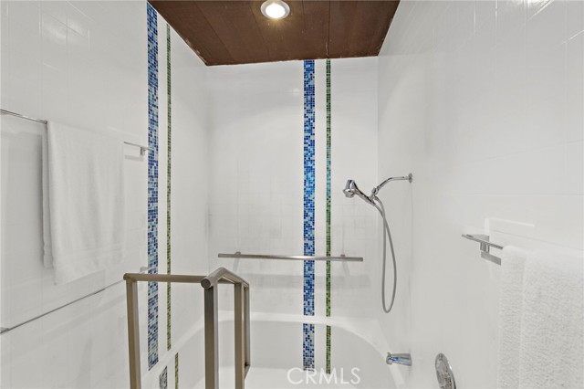 Detail Gallery Image 33 of 50 For 2581 Iris, Laguna Beach,  CA 92651 - 3 Beds | 2/1 Baths