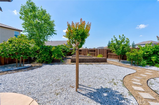 3559 Sunstone Court, Merced CA: https://media.crmls.org/medias/ef8103e5-65ae-4d23-a589-0f6110466de2.jpg