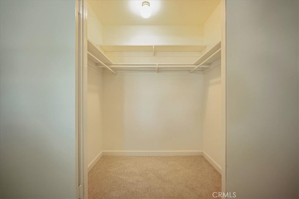 https://media.crmls.org/medias/ef8123b9-e3ac-489e-b936-8b13f249af37.jpg?preset=X-Large