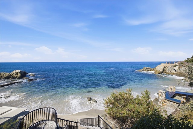 Detail Gallery Image 45 of 53 For 240 Moss St #8,  Laguna Beach,  CA 92651 - 2 Beds | 2 Baths