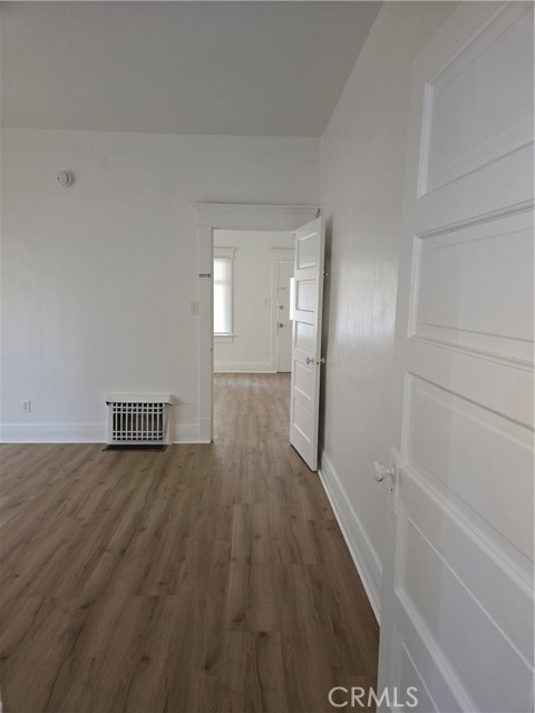 Detail Gallery Image 3 of 44 For 209 S Birch St #B,  Santa Ana,  CA 92701 - 1 Beds | 1 Baths