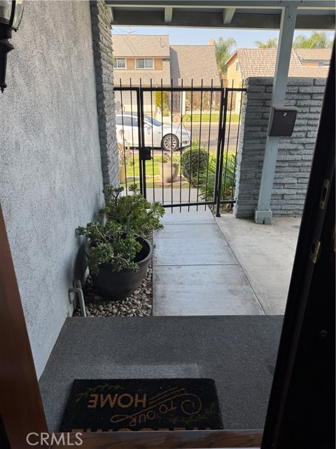 Detail Gallery Image 2 of 21 For 7722 Laurelwood, La Palma,  CA 90623 - 4 Beds | 2/1 Baths