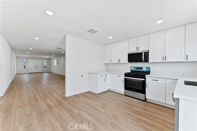 Detail Gallery Image 12 of 29 For 66895 Flora Ave, Desert Hot Springs,  CA 92240 - 4 Beds | 2 Baths