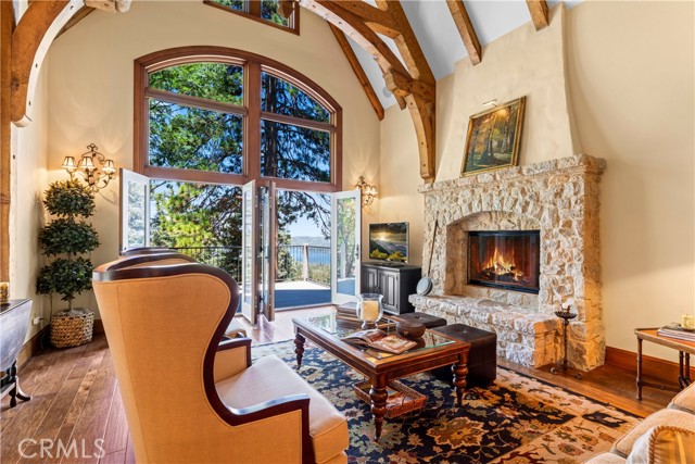 28964 Quail Run Court, Lake Arrowhead CA: https://media.crmls.org/medias/ef8334e7-24f7-4e36-8c56-ab3f9c7d1029.jpg