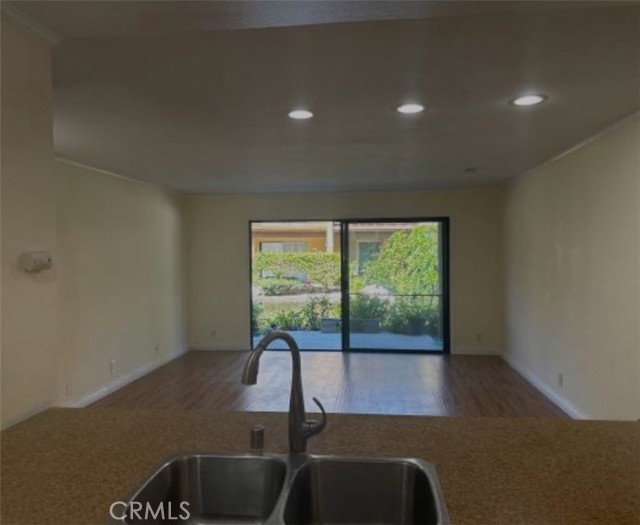 Detail Gallery Image 2 of 9 For 124 Tangelo Unit 390, Irvine,  CA 92618 - 2 Beds | 1 Baths