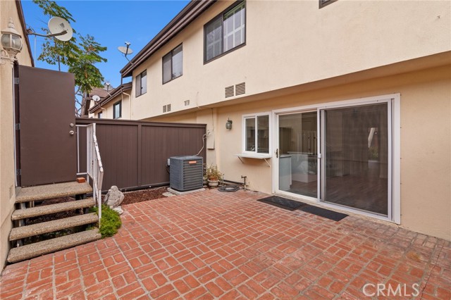 Detail Gallery Image 19 of 22 For 1607 Stonewood Ct, San Pedro,  CA 90732 - 4 Beds | 2/1 Baths