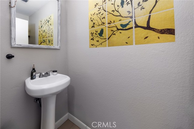 Detail Gallery Image 13 of 32 For 1380 W 48th St #30,  San Bernardino,  CA 92407 - 3 Beds | 2/1 Baths