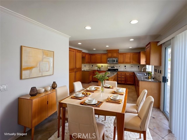 Detail Gallery Image 10 of 40 For 22 Sequoia Dr, Aliso Viejo,  CA 92656 - 4 Beds | 2/1 Baths