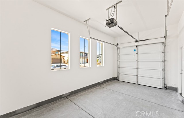 17602 Col Ranch Drive, Riverside CA: https://media.crmls.org/medias/ef85a382-8296-4783-95d7-7ec565779856.jpg