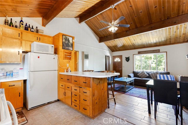 Detail Gallery Image 12 of 40 For 1207 Scenic Way, Rimforest,  CA 92378 - 3 Beds | 2 Baths