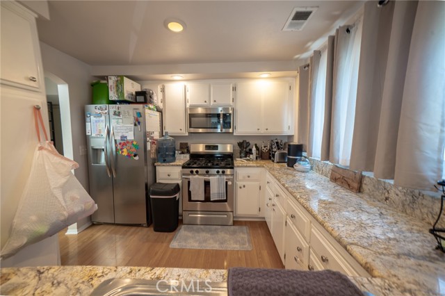 Detail Gallery Image 13 of 30 For 3117 E Genoa St a,  Ontario,  CA 91761 - 2 Beds | 1/1 Baths