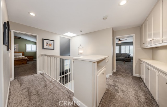 21992 Hoi Circle, Lake Forest CA: https://media.crmls.org/medias/ef869d5f-e10c-491d-84b1-03ecbe2c04c3.jpg