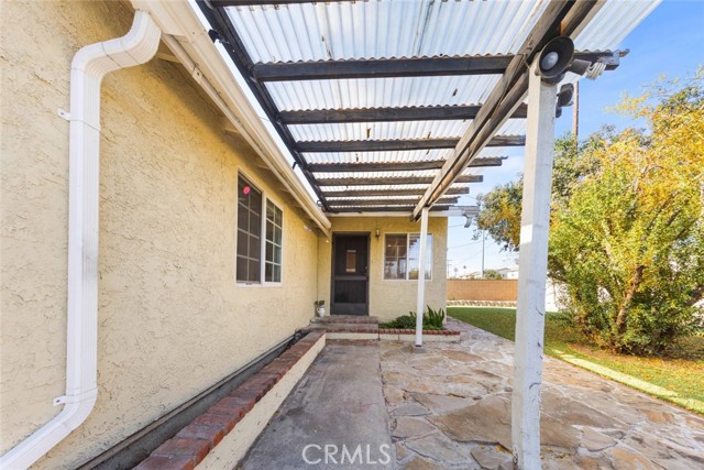 Detail Gallery Image 5 of 52 For 19148 Saticoy St, Reseda,  CA 91335 - 3 Beds | 2 Baths