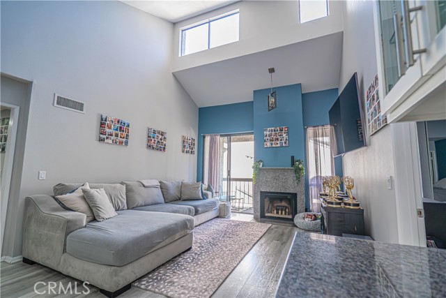 Detail Gallery Image 27 of 56 For 4239 via Arbolada #303,  Los Angeles,  CA 90042 - 2 Beds | 2 Baths