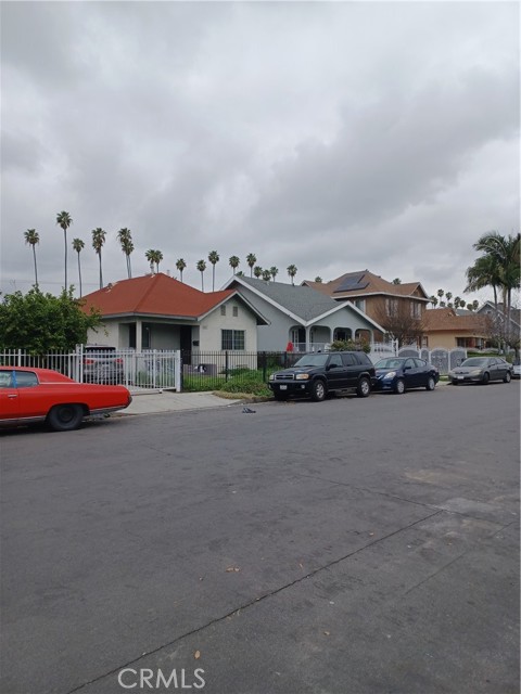 653 E 43rd Place, Los Angeles, CA, 90011 653 E 43rd Place, Los Angeles, CA, 90011