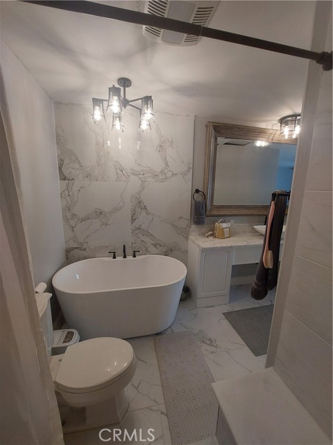 Detail Gallery Image 3 of 55 For 2297 Levante St., Carlsbad,  CA 92009 - 6 Beds | 4 Baths