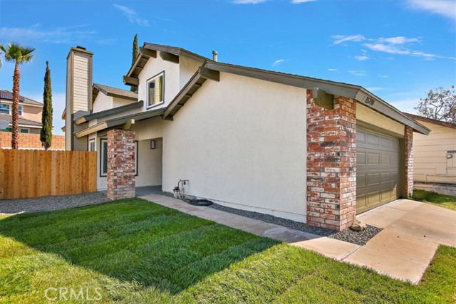 Detail Gallery Image 4 of 35 For 15710 Monica Ct, Fontana,  CA 92336 - 4 Beds | 2/1 Baths