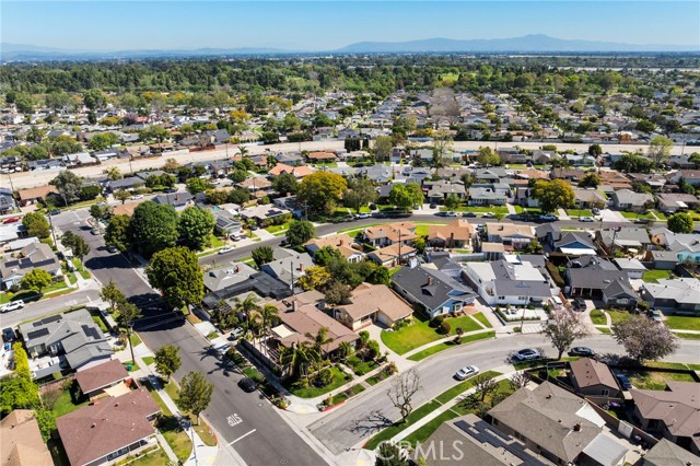 Detail Gallery Image 42 of 45 For 2334 Iroquois Ave, Long Beach,  CA 90815 - 2 Beds | 2 Baths