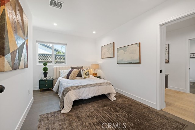 11245 Greenlawn Avenue, Culver City, California 90230, 5 Bedrooms Bedrooms, ,3 BathroomsBathrooms,Residential Lease,For Rent,11245 Greenlawn Avenue,CRSR25156538
