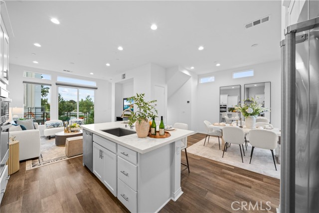 Detail Gallery Image 13 of 39 For 150 Keeper, Irvine,  CA 92618 - 2 Beds | 2/1 Baths