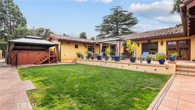 24604 Apple Street, Newhall CA: https://media.crmls.org/medias/ef8bfac2-8163-4ee3-bf41-2a8a9f1e864f.jpg