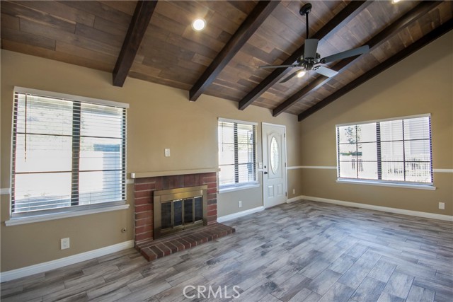 Detail Gallery Image 8 of 27 For 1700 W Cerritos Ave #144,  Anaheim,  CA 92804 - 3 Beds | 2/1 Baths