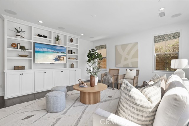 12 Gardenia, Lake Forest CA: https://media.crmls.org/medias/ef8cb748-3154-441c-a7e5-42a9d627bdb6.jpg