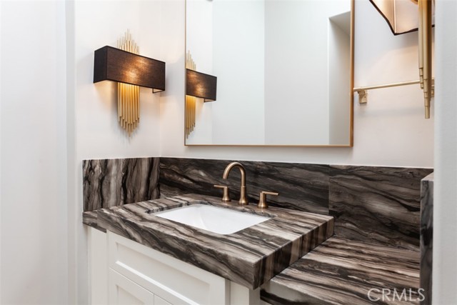 Detail Gallery Image 8 of 52 For 21 Coral Cay, Newport Coast,  CA 92657 - 5 Beds | 5/1 Baths