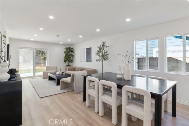 15918 Harvest Street, Granada Hills CA: https://media.crmls.org/medias/ef8d9798-a351-4854-a922-c21f83ae5b38.jpg