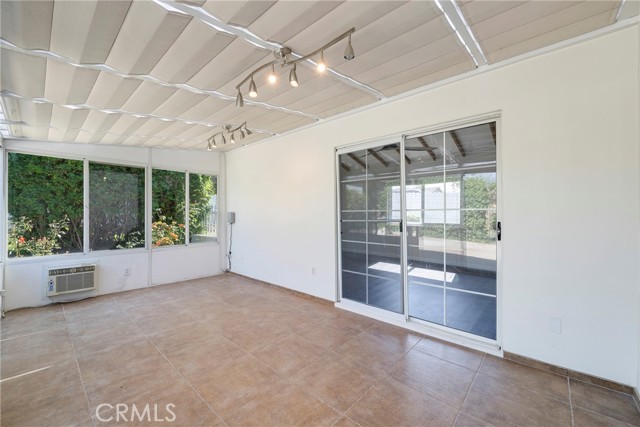 228 W OLD MILL, Corona CA: https://media.crmls.org/medias/ef8ed341-18a1-4256-8cd8-3155c7a42efd.jpg