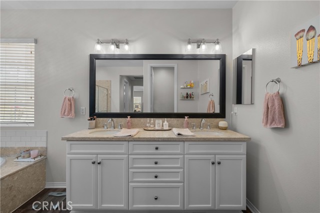 Detail Gallery Image 25 of 35 For 28821 Panorama Ct, Valencia,  CA 91354 - 4 Beds | 3 Baths
