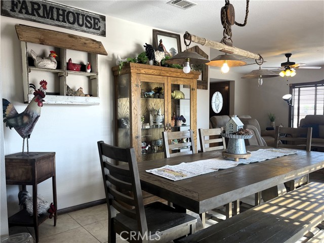 Detail Gallery Image 15 of 56 For 18428 Siskiyou Rd, Apple Valley,  CA 92307 - 3 Beds | 2 Baths