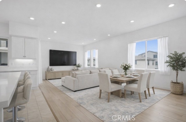 Detail Gallery Image 3 of 34 For 175 Sash, Irvine,  CA 92618 - 4 Beds | 3/1 Baths