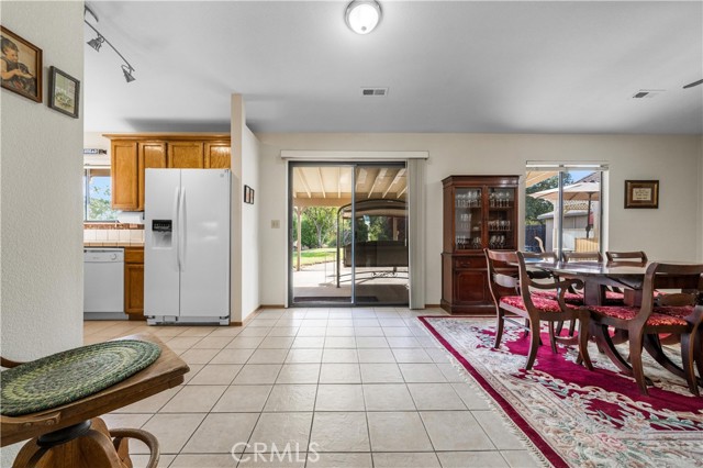 Detail Gallery Image 9 of 40 For 2480 Cimarron Dr, Red Bluff,  CA 96080 - 3 Beds | 2 Baths