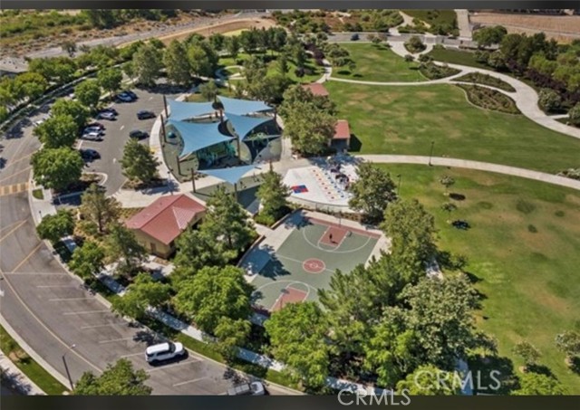 Detail Gallery Image 24 of 31 For 28618 Jardineras Dr, Valencia,  CA 91354 - 3 Beds | 2/1 Baths