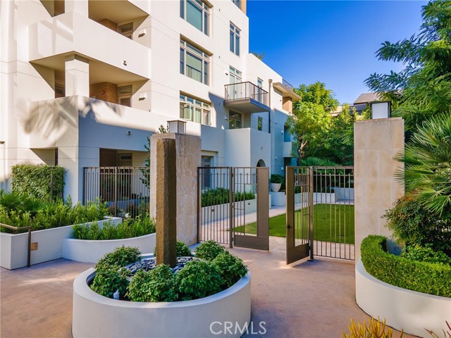 Detail Gallery Image 52 of 55 For 920 Granite Dr #213,  Pasadena,  CA 91101 - 2 Beds | 2/1 Baths