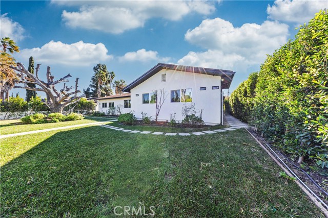 Detail Gallery Image 13 of 32 For 20200 Lassen, Chatsworth,  CA 91311 - 12 Beds | 11 Baths