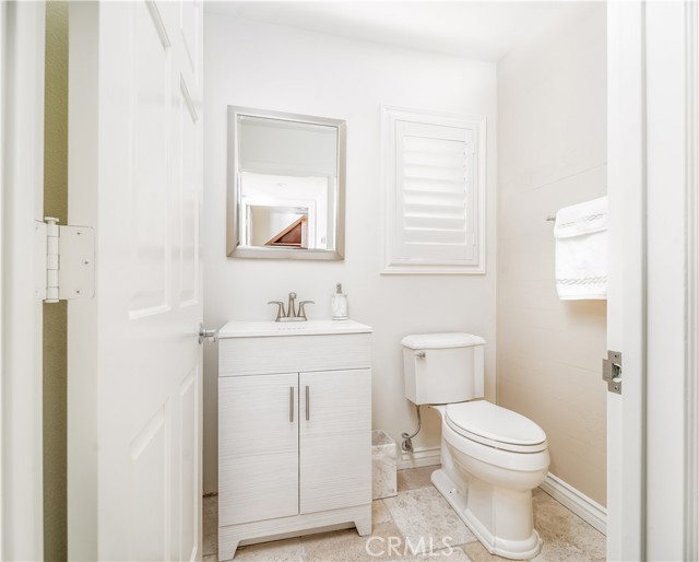 Detail Gallery Image 19 of 36 For 7278 Woodvale Ct, West Hills,  CA 91307 - 3 Beds | 3 Baths