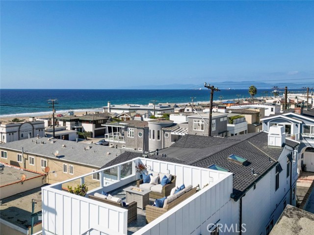 120 28th Street, Hermosa Beach, California 90254, 5 Bedrooms Bedrooms, ,4 BathroomsBathrooms,Residential,Sold,28th,SB23204315