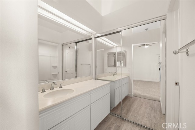 Image 18 of 35 For 8215 White Oak  19