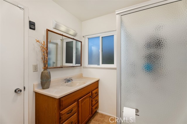 Detail Gallery Image 18 of 25 For 5409 Hackett Ave, Lakewood,  CA 90713 - 4 Beds | 2 Baths