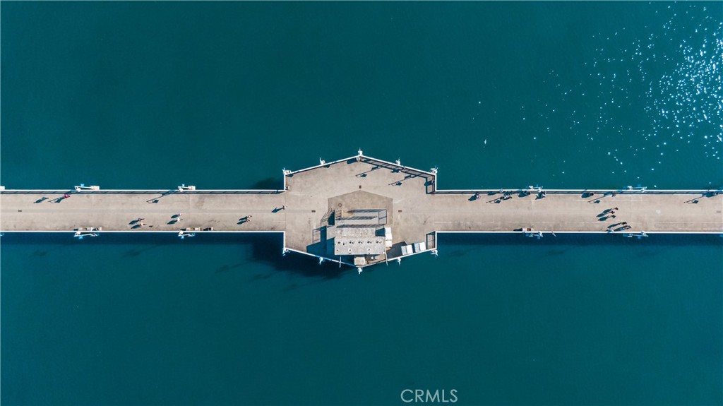 https://media.crmls.org/medias/ef9711ee-da48-4960-b4f2-52a6c46d36e8.jpg?preset=X-Large