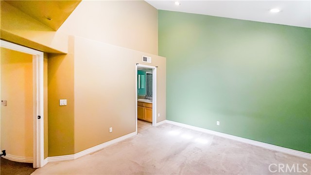 10623 Moorpark photo 26