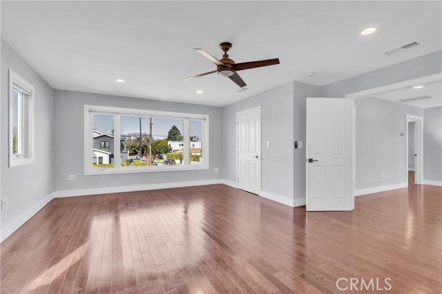 Detail Gallery Image 20 of 32 For 12812 Short, Los Angeles,  CA 90066 - 5 Beds | 3 Baths