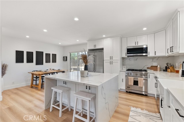 10171 Kukui Drive, Huntington Beach CA: https://media.crmls.org/medias/ef9a7cdd-a808-4849-967e-16bf989bcdef.jpg