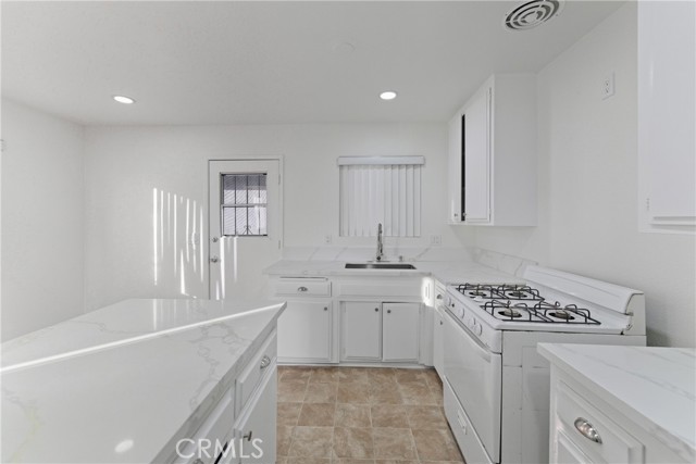 Detail Gallery Image 27 of 47 For 5218 Live Oak, Cudahy,  CA 90201 - – Beds | – Baths