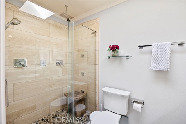 5828 Quiroz, Jurupa Valley CA: https://media.crmls.org/medias/ef9b0373-1aac-4ed0-949f-6d3e5ab7b353.jpg