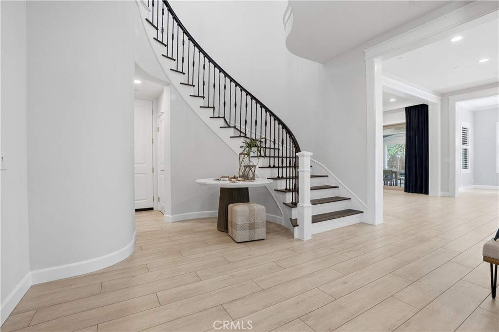 MLS #OC25270445 image #21