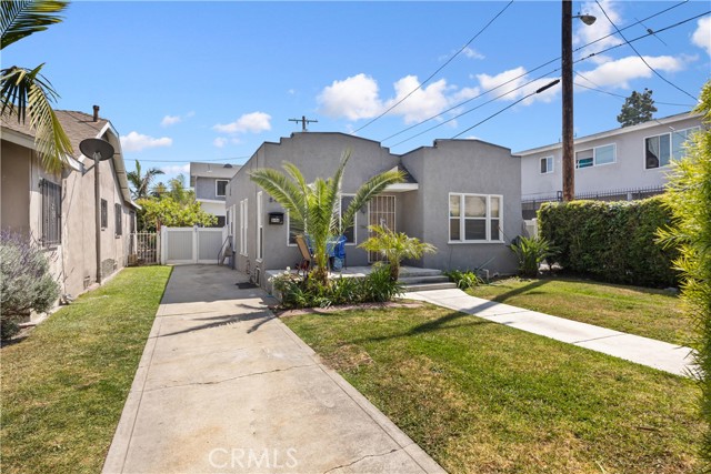 Detail Gallery Image 2 of 41 For 844 105th St, Los Angeles,  CA 90044 - – Beds | – Baths